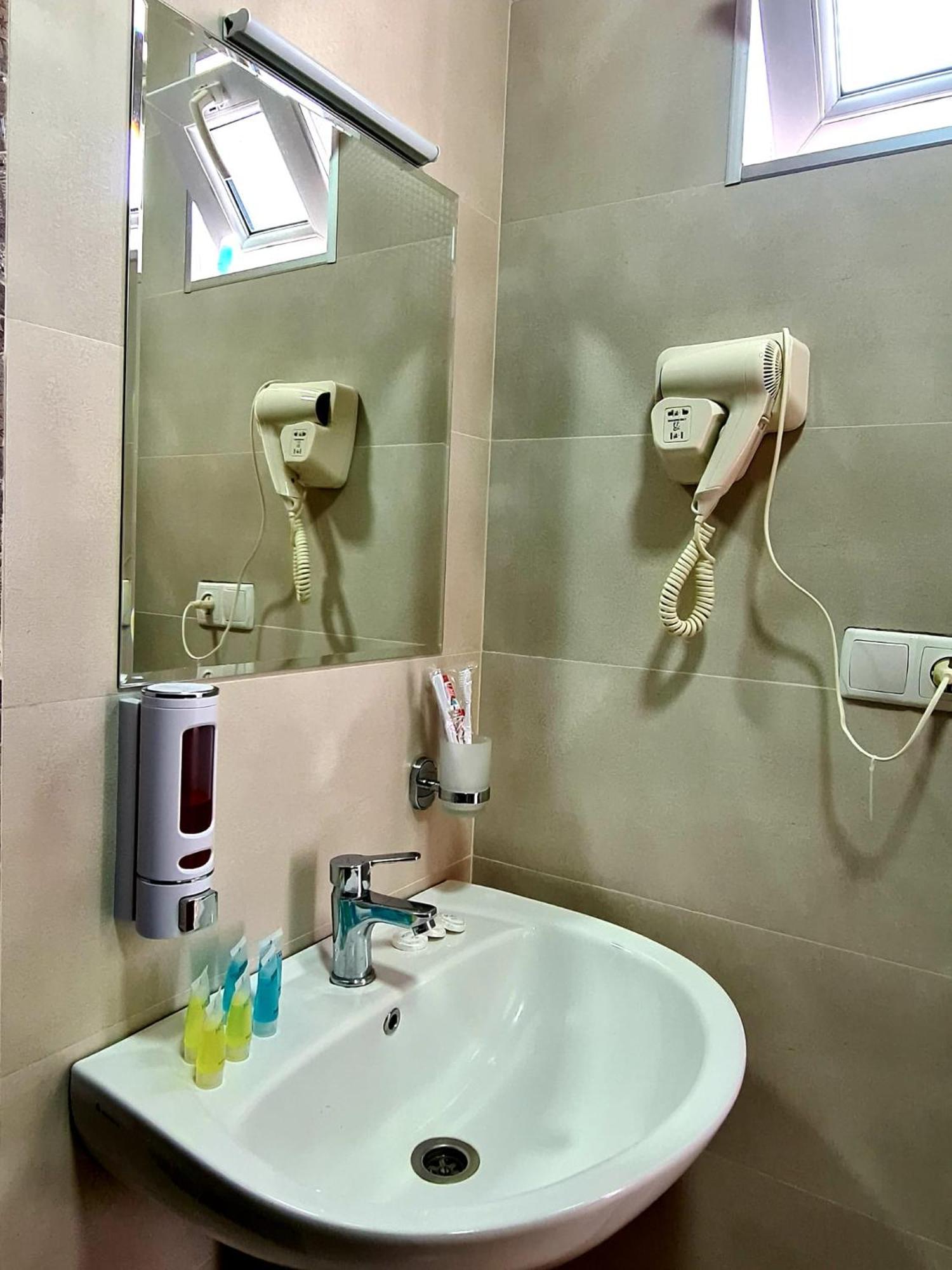 Baqari Inn Kazbegi Phòng bức ảnh