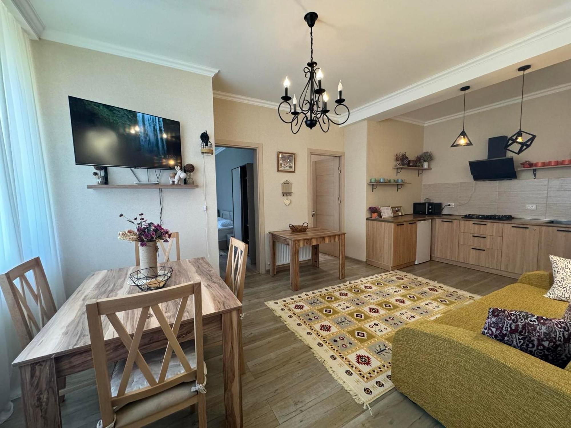 Baqari Inn Kazbegi Ngoại thất bức ảnh