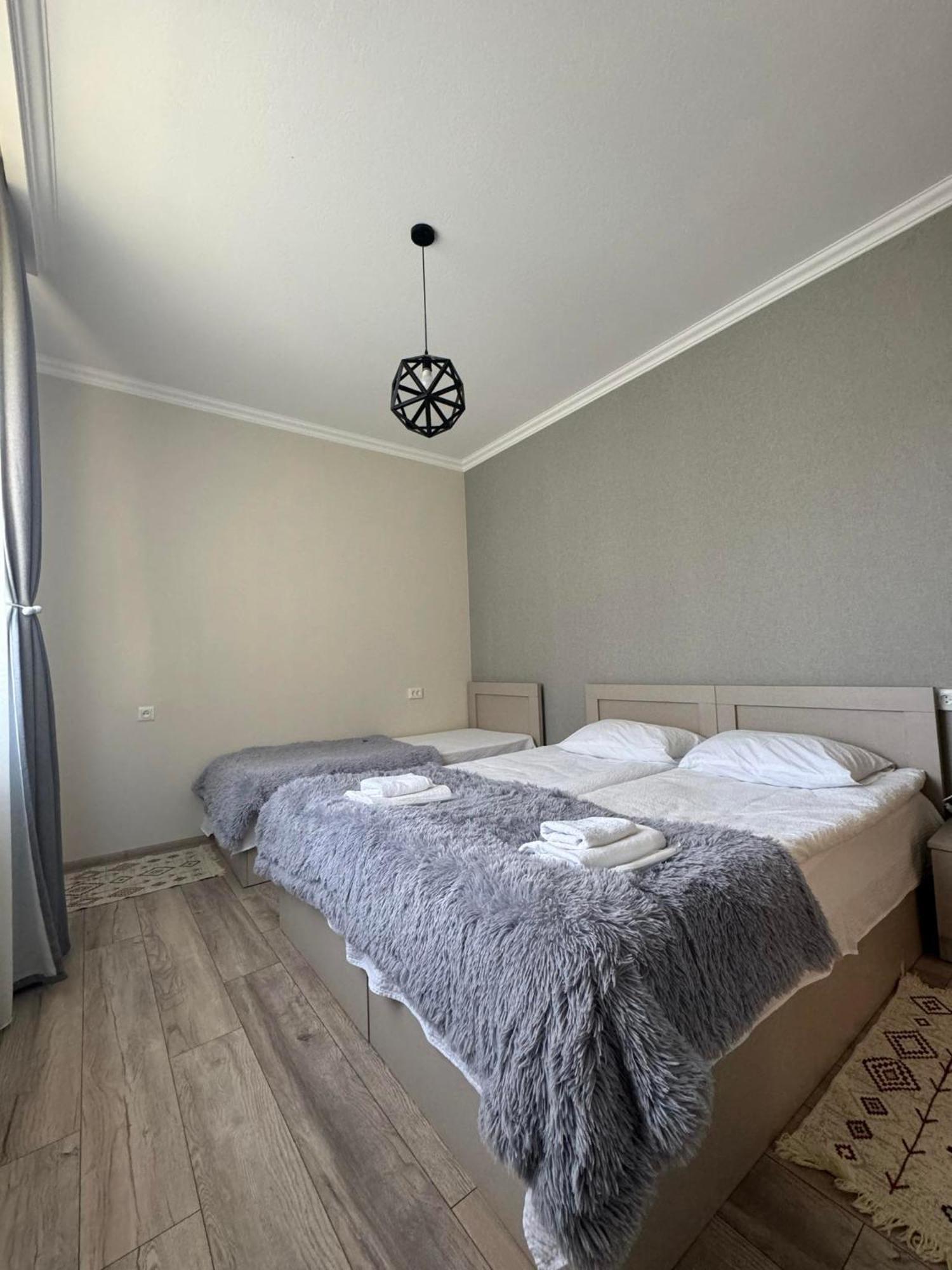 Baqari Inn Kazbegi Ngoại thất bức ảnh